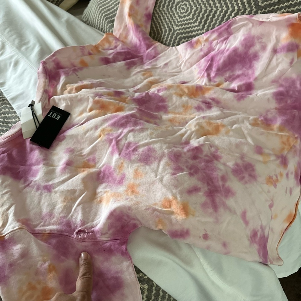 Kut from the Kloth Tie Dye Sweater  GG1 - Picture 5 of 6